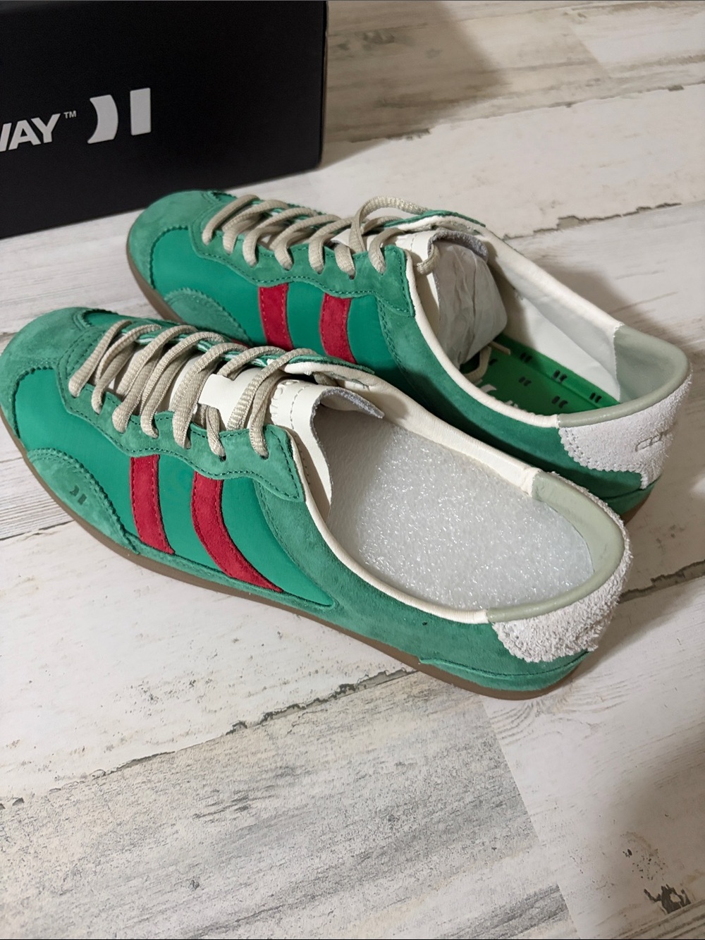 Coolway Kizuna Green Sneakers with Red Stripes and Cream Accents Unisex - Picture 8 of 12